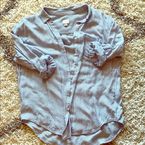 🤍💙Striped Button Down💙🤍 - Picture 1 of 3